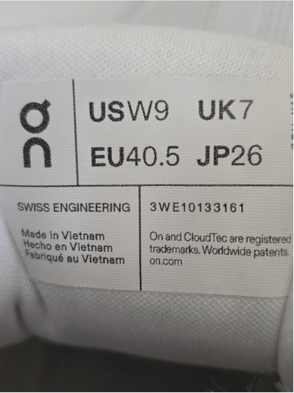 On Women’s Cloudrunner 2 running shoes in the Silver/Mauve colorway Size 9 - Picture 6 of 7